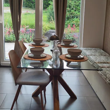 L'herbe Hotes Ferienhaus Profondeville