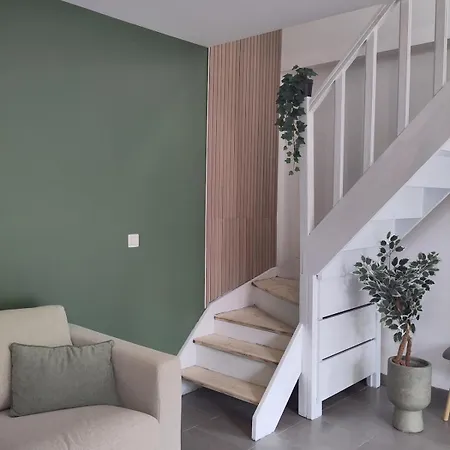 L'herbe Hotes Tatil Evi